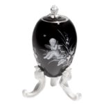 マイセン 卵型ボックス 「楽を奏でる妖精」