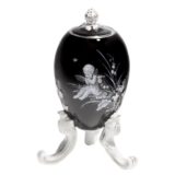 マイセン 卵型ボックス 「楽を奏でる妖精」 ( MEISSEN® Vessel with Music-making Elf )