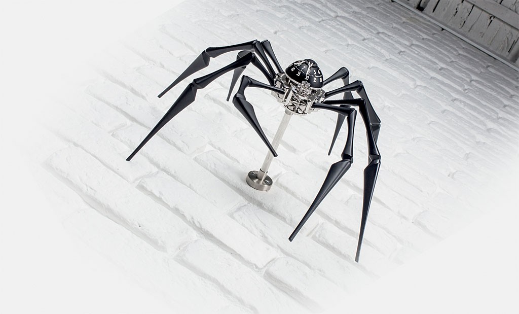 MB&F クモ型壁掛け時計 Arachnophobia