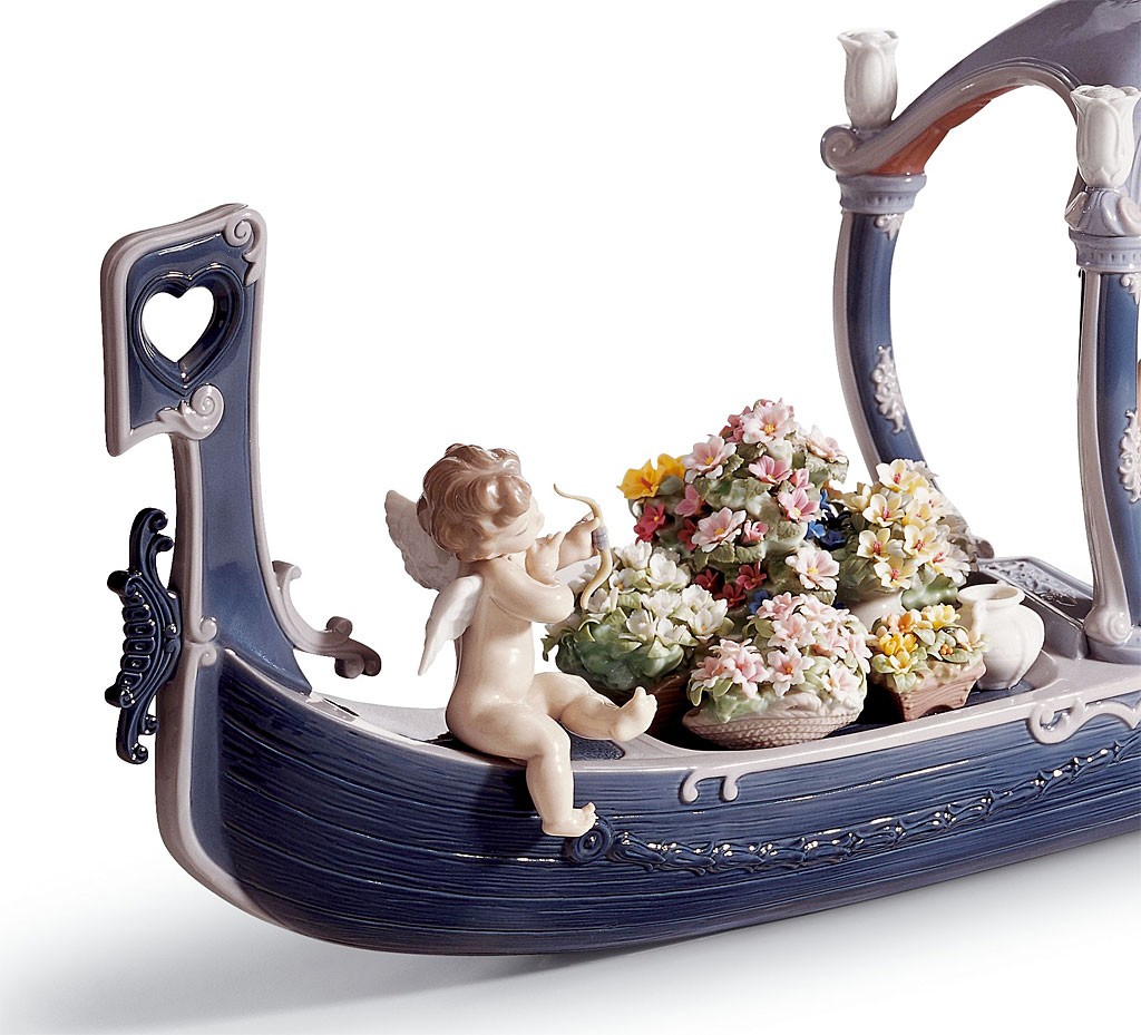 リヤドロ 女神のゴンドラ ( Lladro Gondola Of Love )