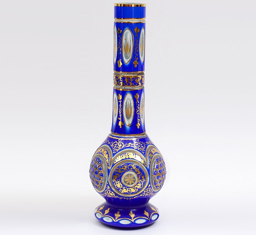ボヘミアガラス ブルー・ホワイト オーバーレイ 花瓶 ( Bohemian Glass Blue And White Overlay Vase )