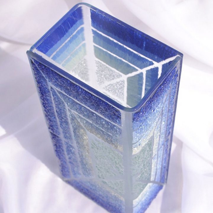 ボヘミアガラス 花瓶 ブルー ホワイト スクエア ( Bohemian Glass Vase Blue White Square )
