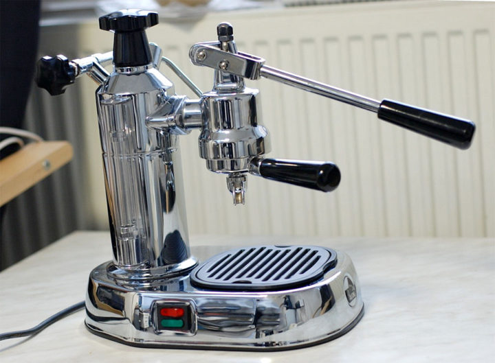 ラ・パボーニ エスプレッソマシン ユーロピコラ ( la Pavoni Europiccola Espresso Machine )