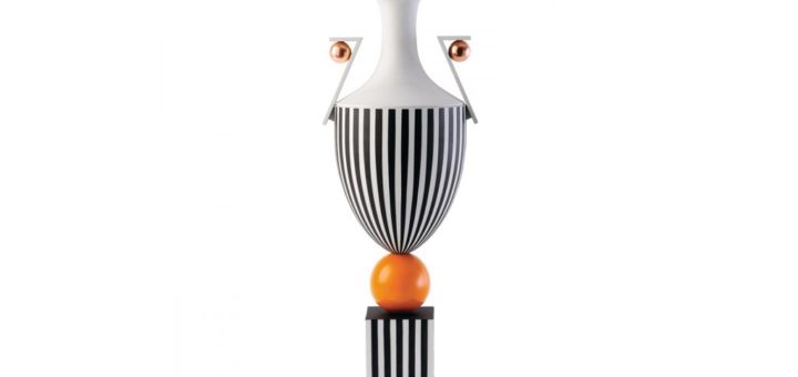 ウェッジウッド 花瓶 オレンジ・スフィア ( Wedgwood Tall Vase On Orange Sphere )