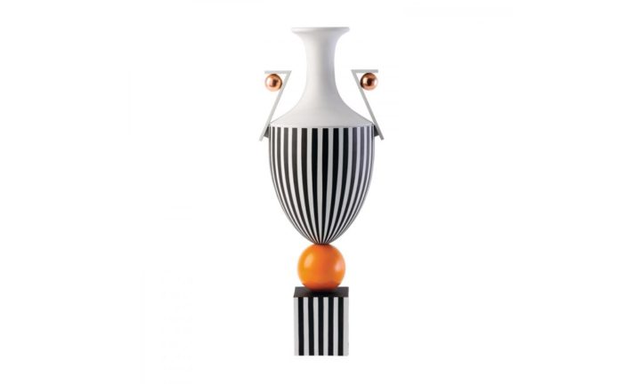 ウェッジウッド 花瓶 オレンジ・スフィア ( Wedgwood Tall Vase On Orange Sphere )