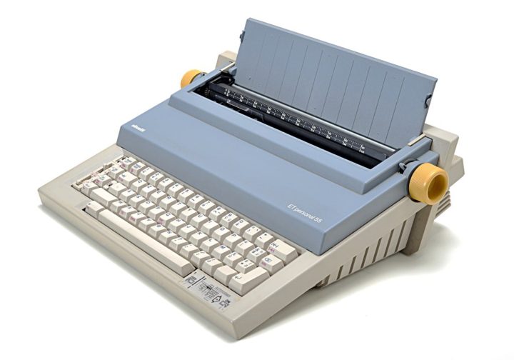 オリベッティ ポータブル・タイプライター ETP 55 ( Olivetti Portable Typewriter ETP 55 )