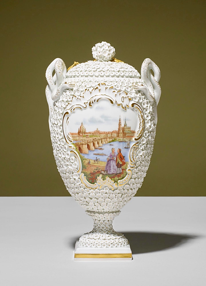 マイセン スノーボール装飾花瓶「ドレスデン―カナレットの光景」 ( MEISSEN® Snowball Blossom Vase With Canaletto View Of Dresden )
