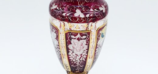 ボヘミアガラス エーゲルマン リッチエングレーヴィング 花瓶 レッド 金彩 葡萄文 ( Bohemian Glass Egermann RichEngraving Vase )