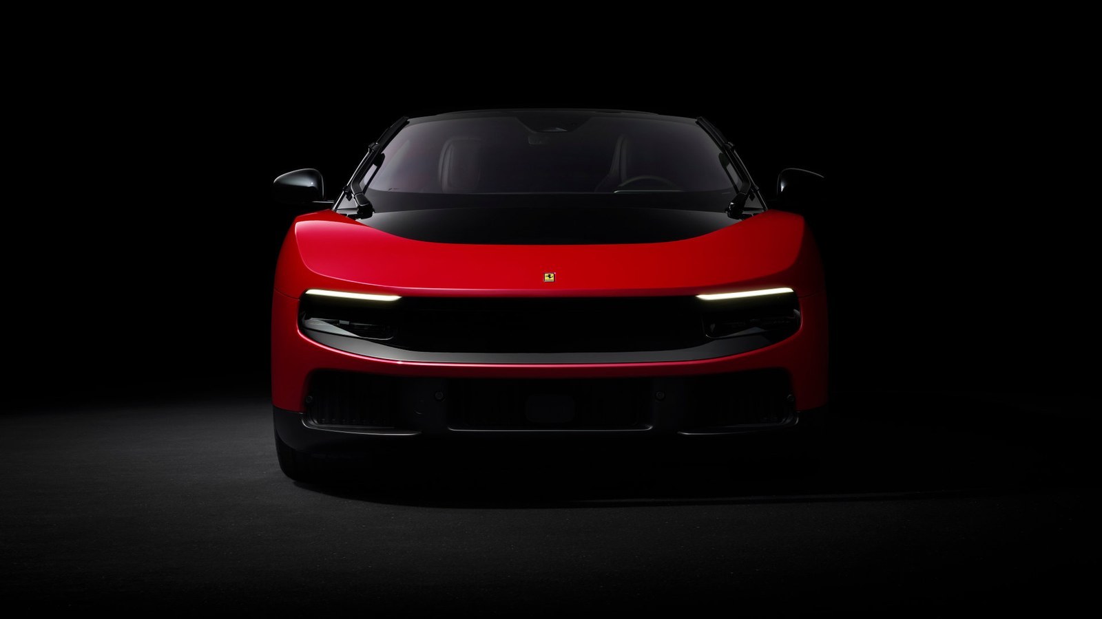 フェラーリ Luce レッドのフロントビュー(Ferrari × LoveFrom/公式サイトより)